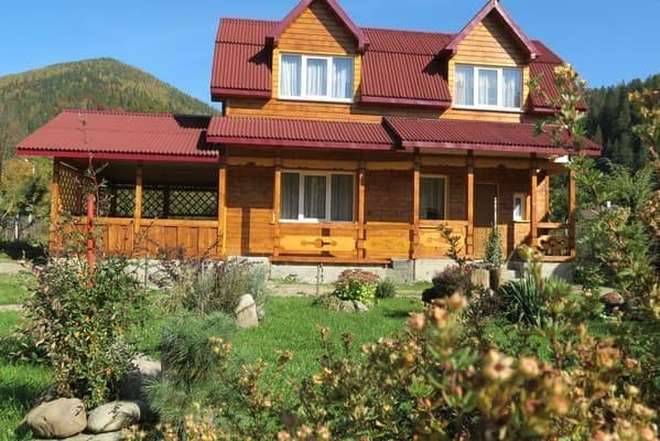 Гостинний двір Білий камінь