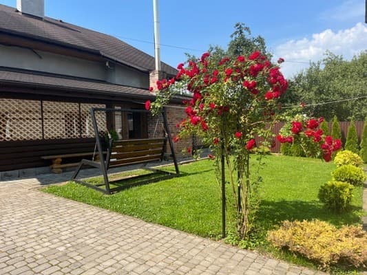 Артемів двір